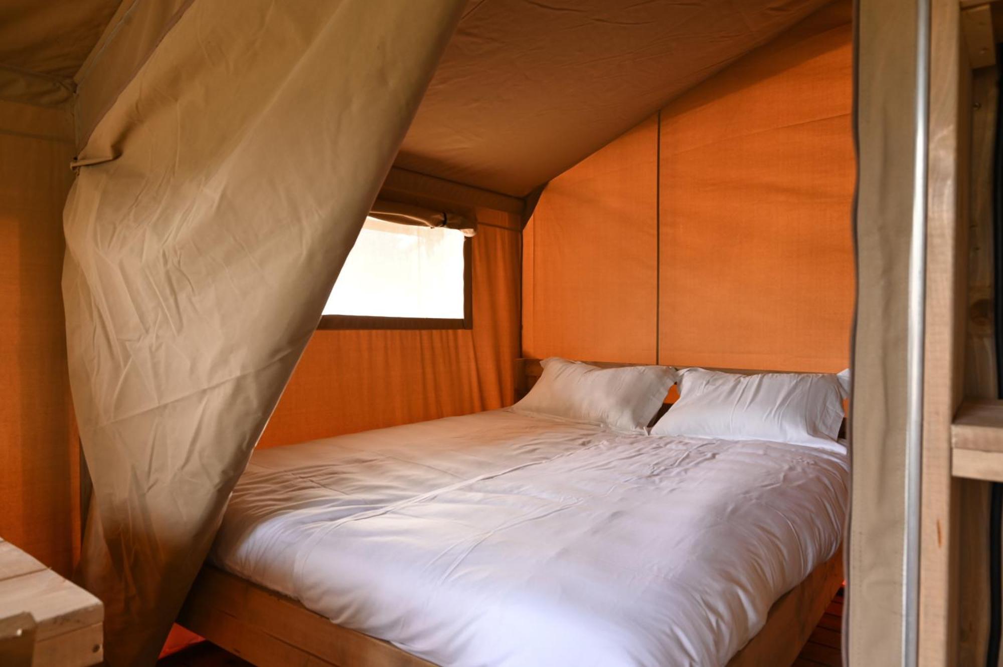 Camping Rcn Les Collines De Castellane Zimmer foto