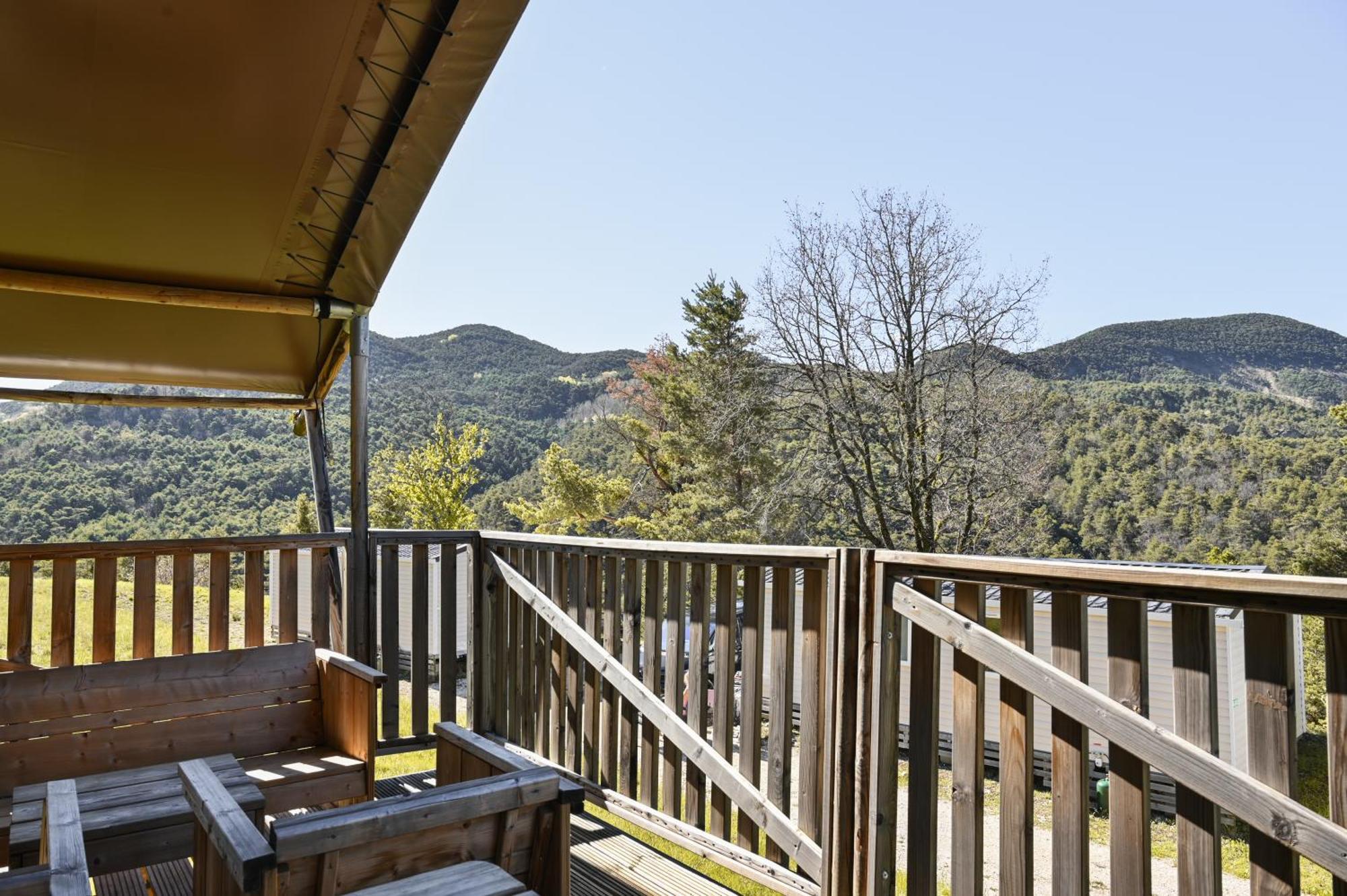 Camping Rcn Les Collines De Castellane Zimmer foto